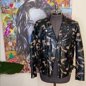 Zara Men’s Camo bike jacket L